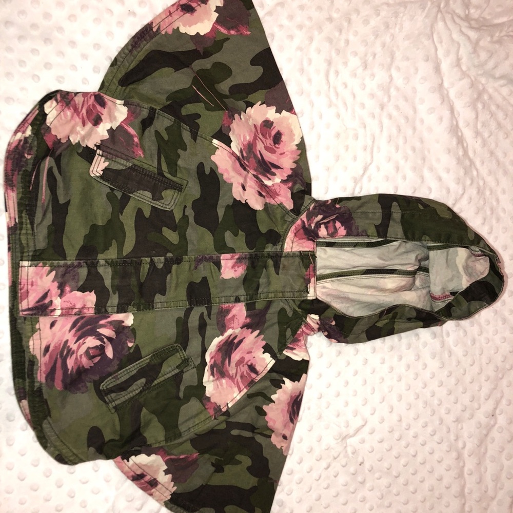 Baby Gap Camo Poncho Size 12-18 months